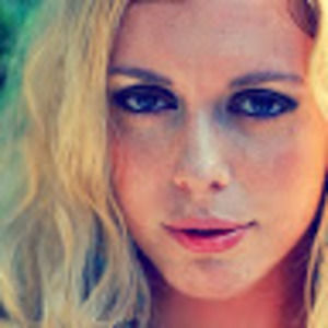 Meet your Posher, Desiree